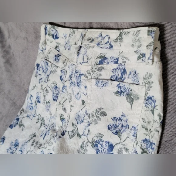 RARE Women's Charter Club White Floral Lexington Straight Pants Sz 12 LIKE NEW - Picture 15 of 15
